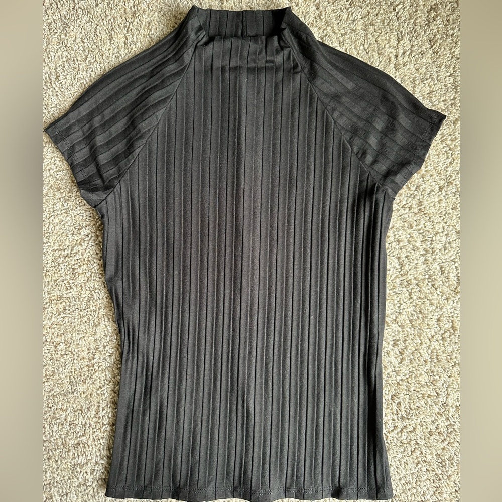 Reformation Giselle Mock Turtleneck Top - Runs 1-2 Sizes Small